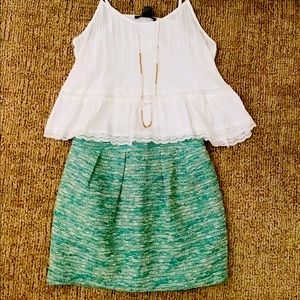 💥 MOVING SALE💥 Zara Green Tweed Skirt XS